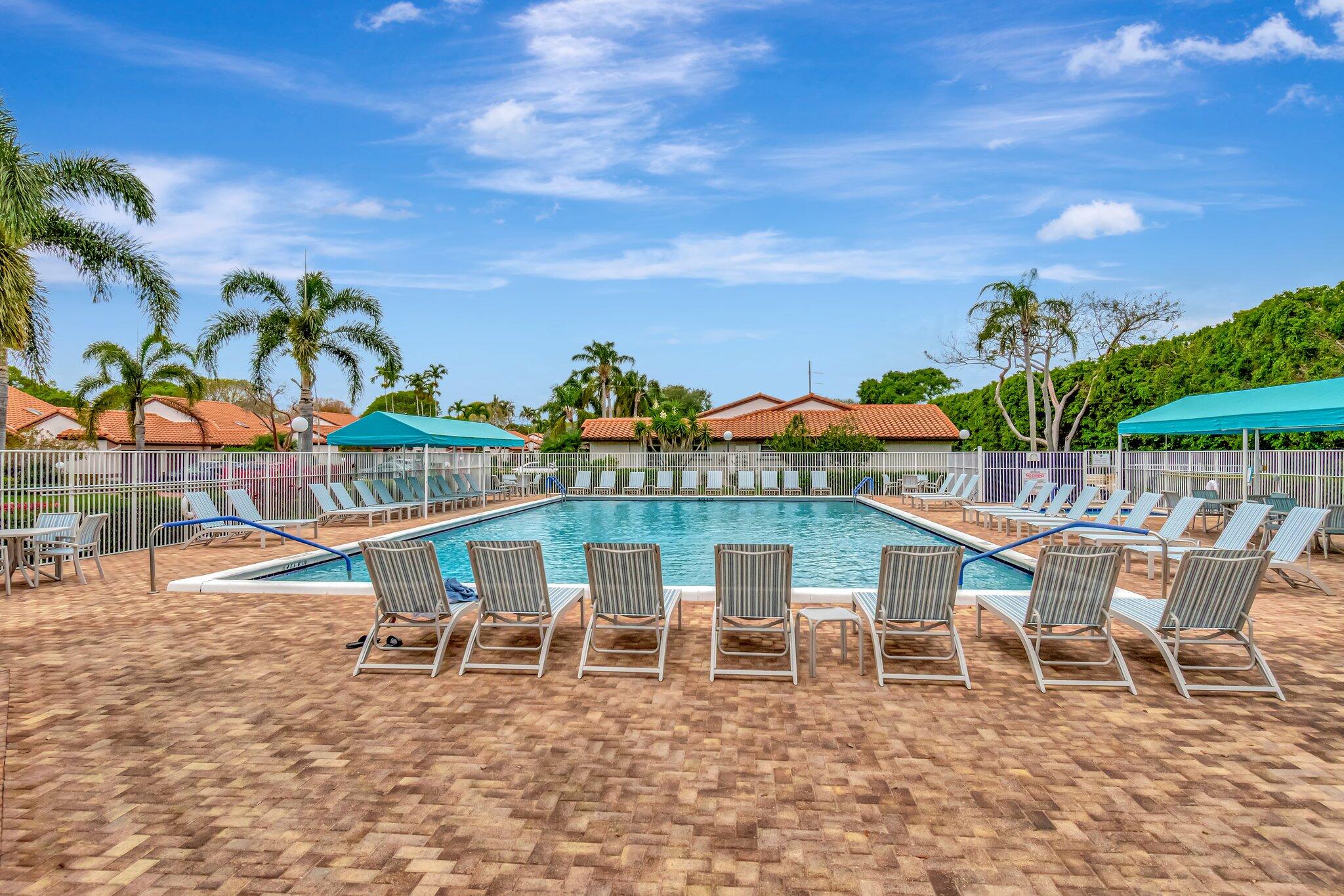 HUNTINGTON POINTE - Residential