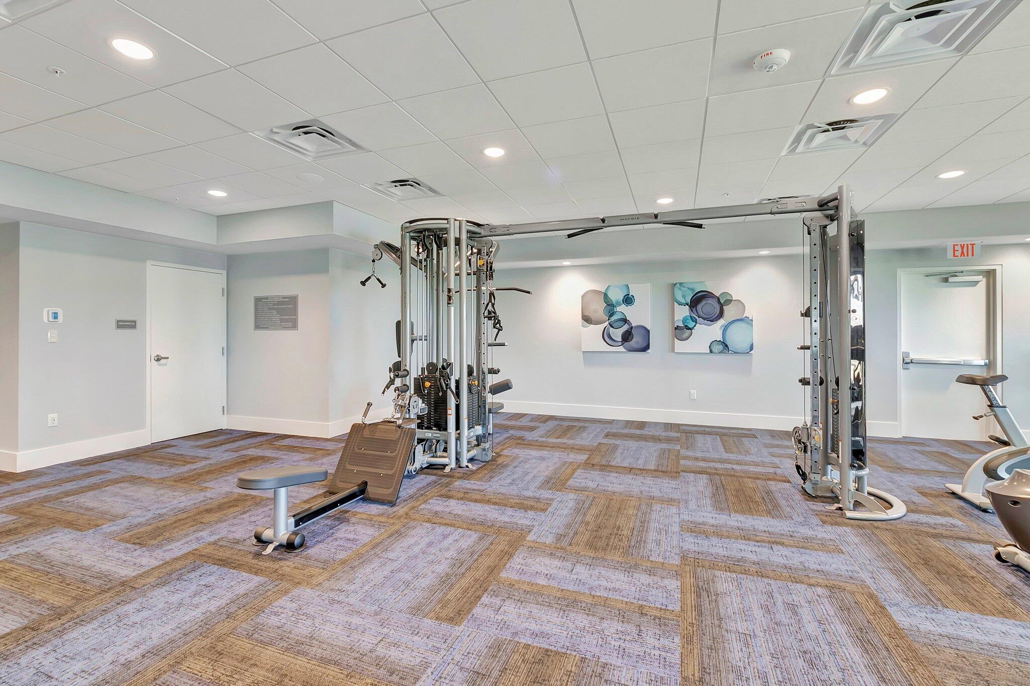 HUNTINGTON POINTE - Residential