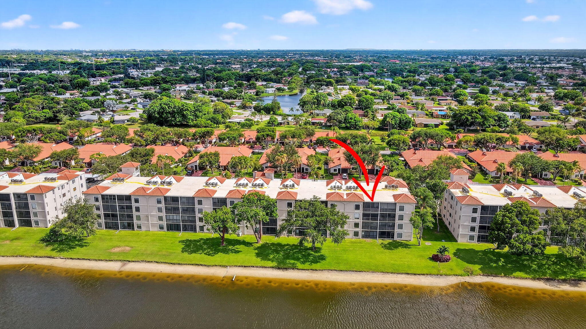 HUNTINGTON POINTE - Residential