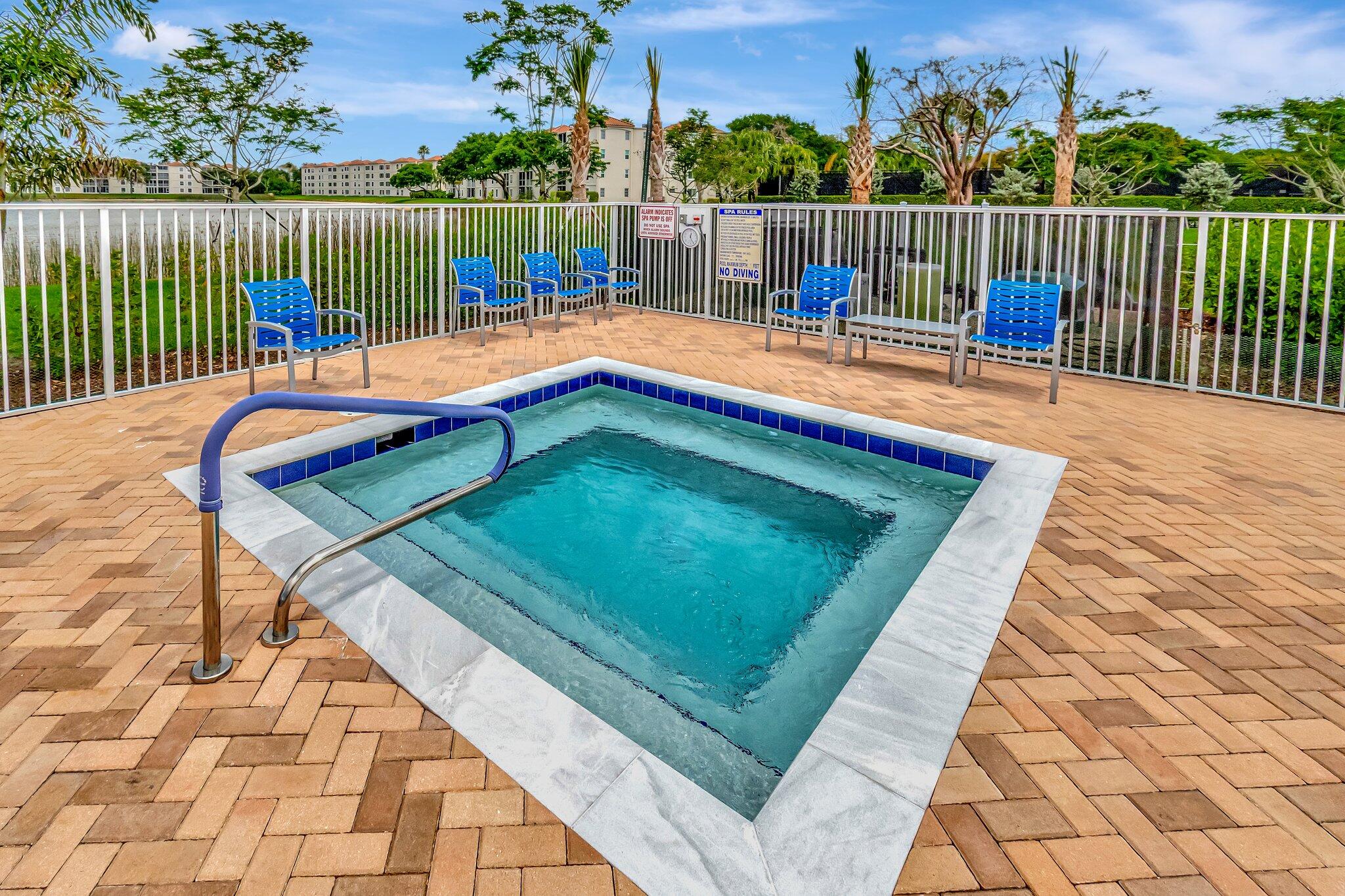 HUNTINGTON POINTE - Residential