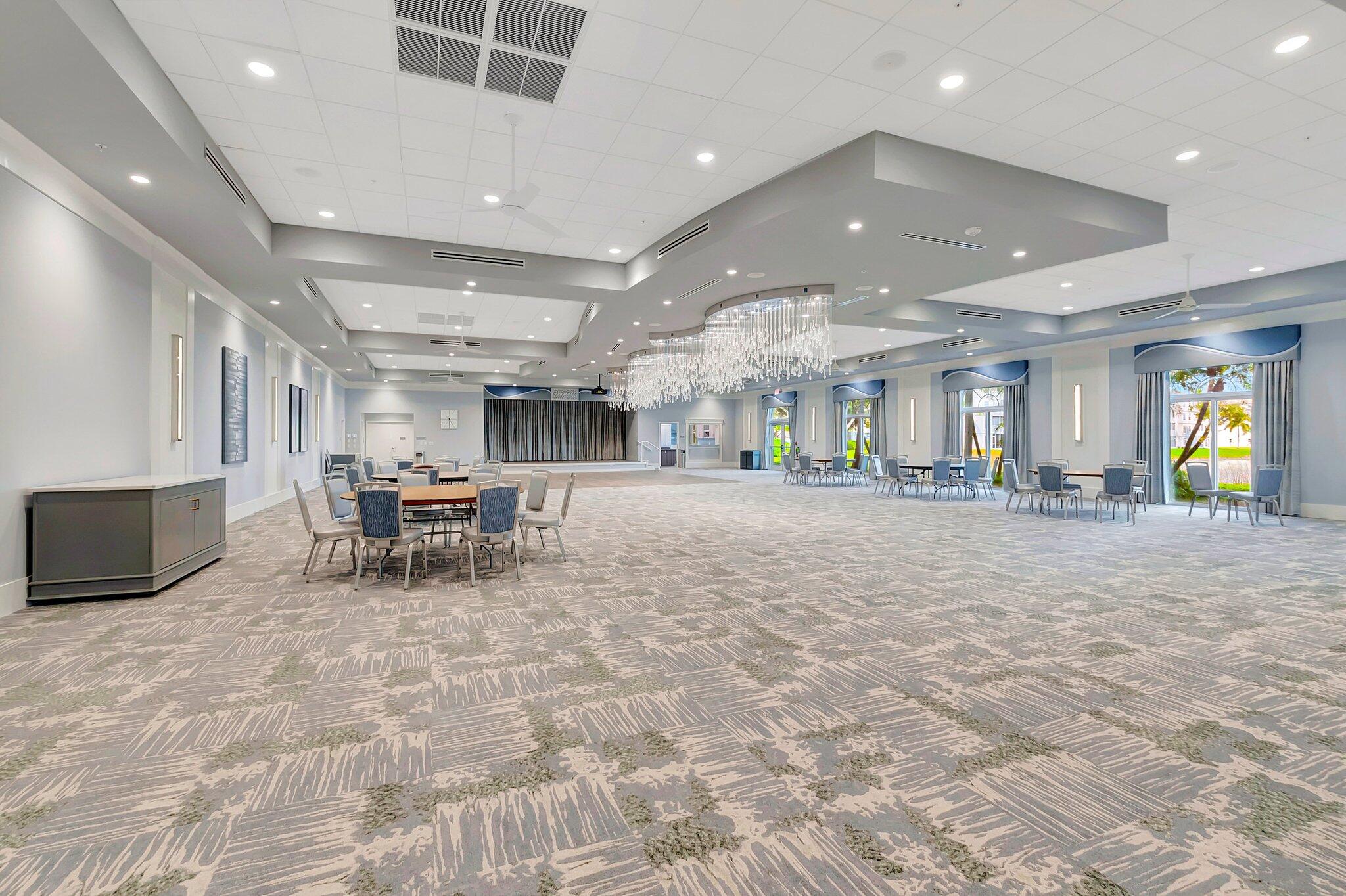 HUNTINGTON POINTE - Residential