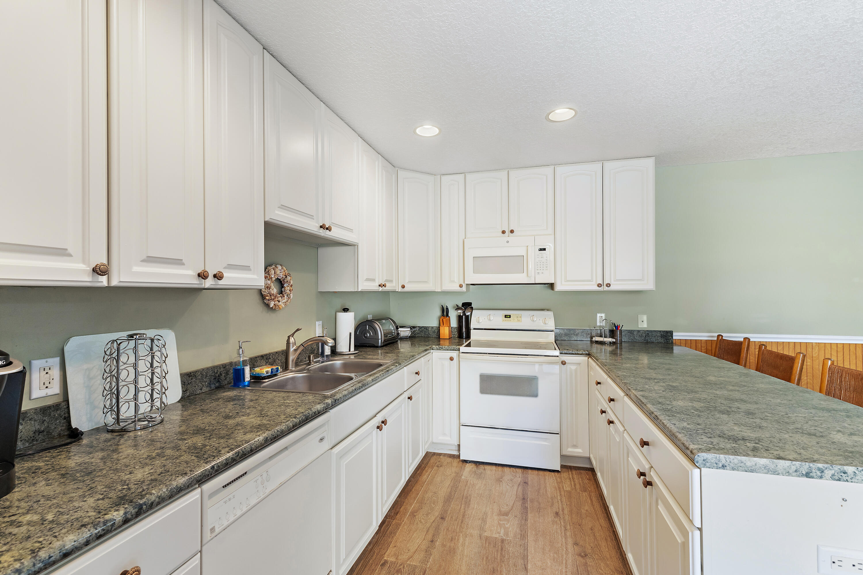 Jupiter 1 - Residential Lease