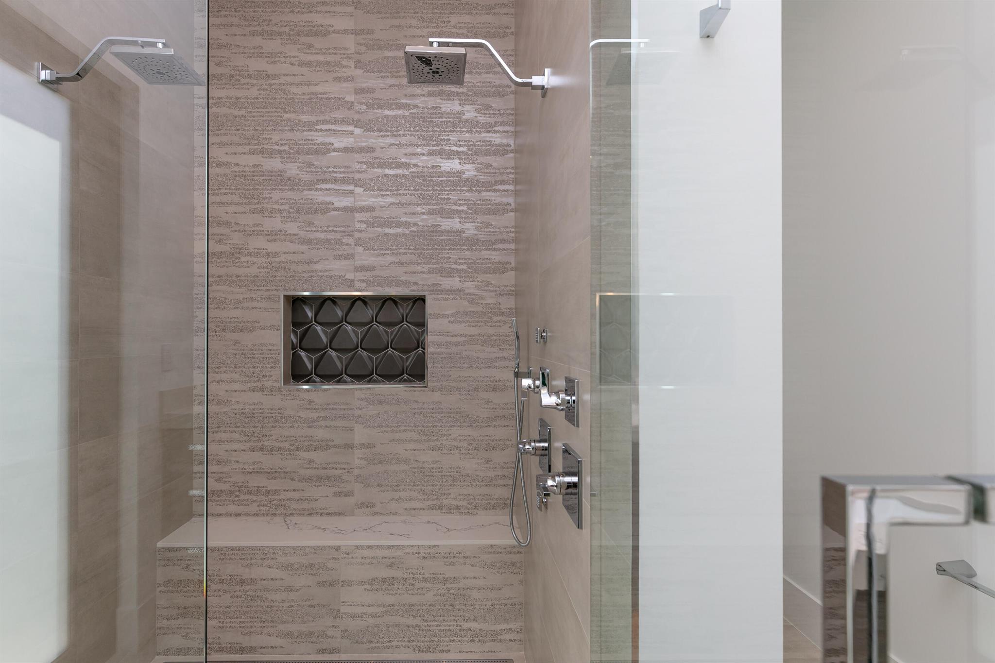 VENETIAN ISLES / LIGHTHOU - Residential