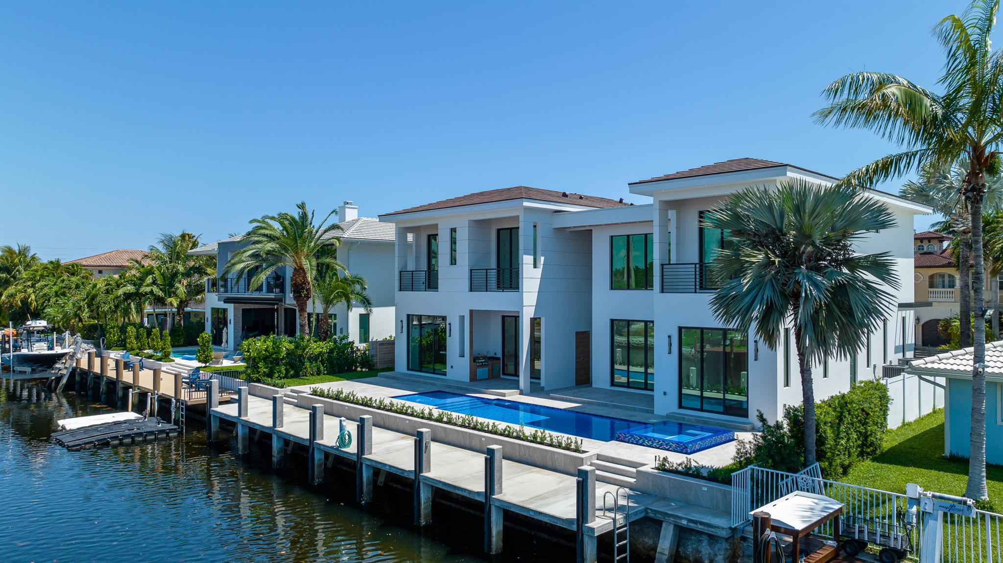 VENETIAN ISLES / LIGHTHOU - Residential