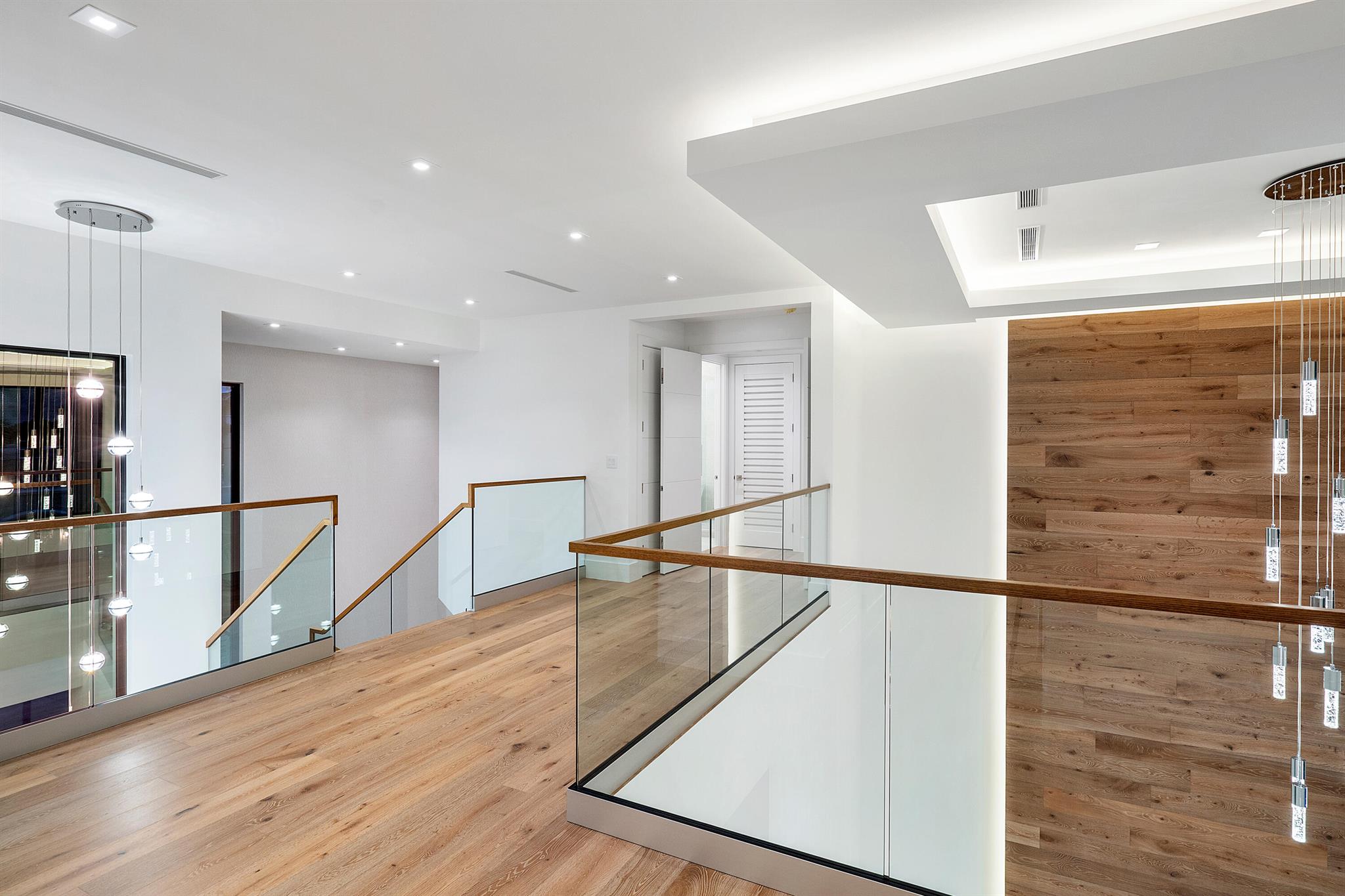 VENETIAN ISLES / LIGHTHOU - Residential