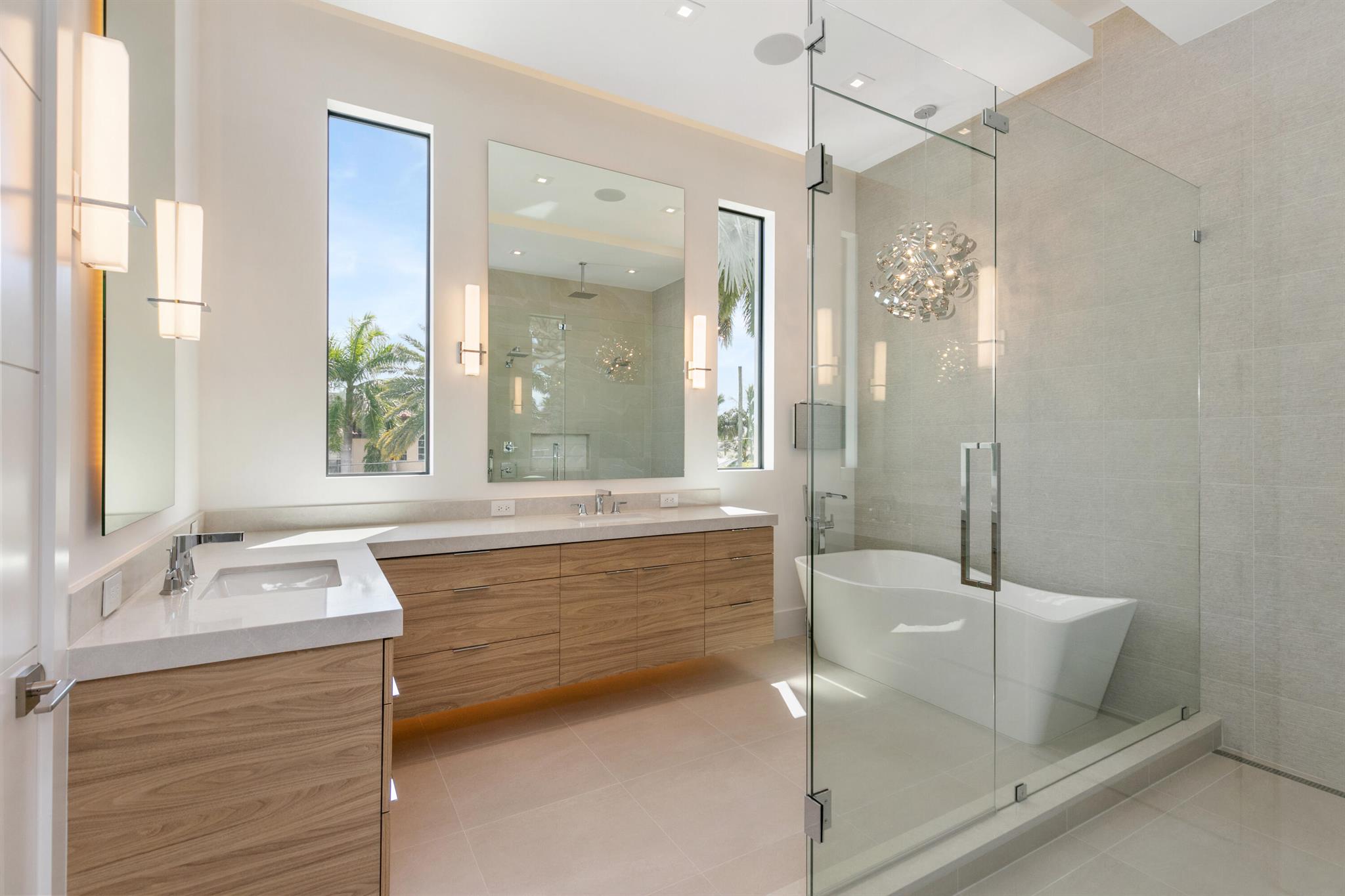 VENETIAN ISLES / LIGHTHOU - Residential