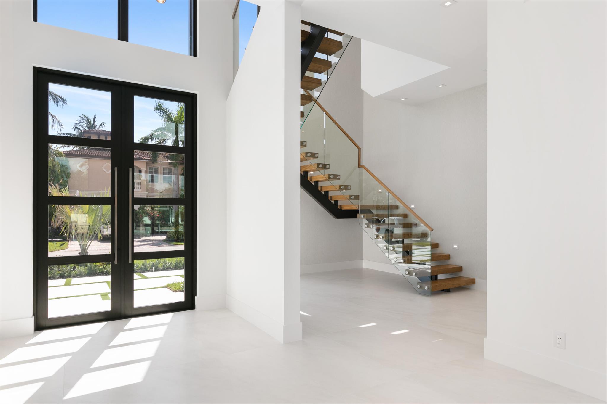 VENETIAN ISLES / LIGHTHOU - Residential