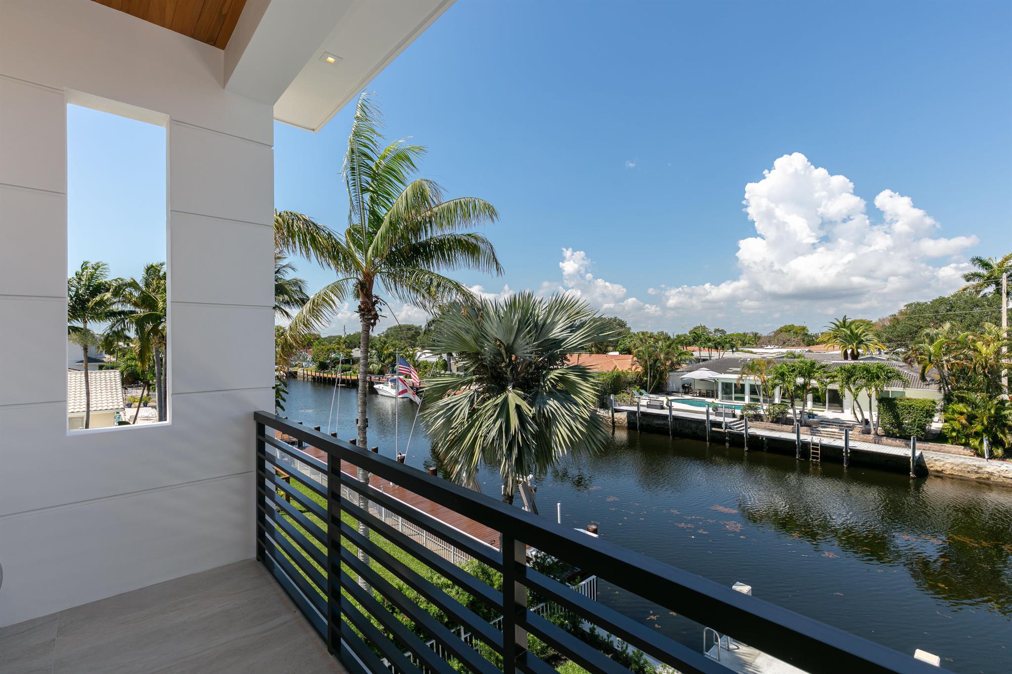 VENETIAN ISLES / LIGHTHOU - Residential