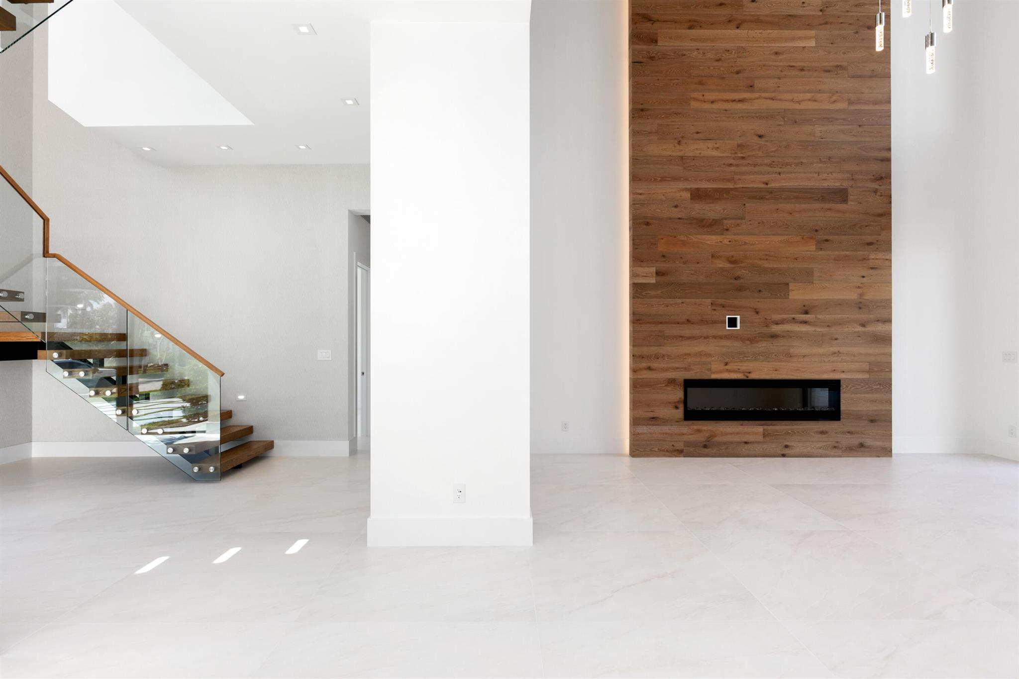 VENETIAN ISLES / LIGHTHOU - Residential