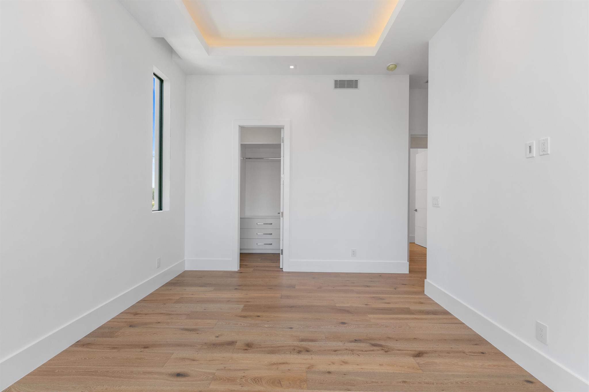 VENETIAN ISLES / LIGHTHOU - Residential