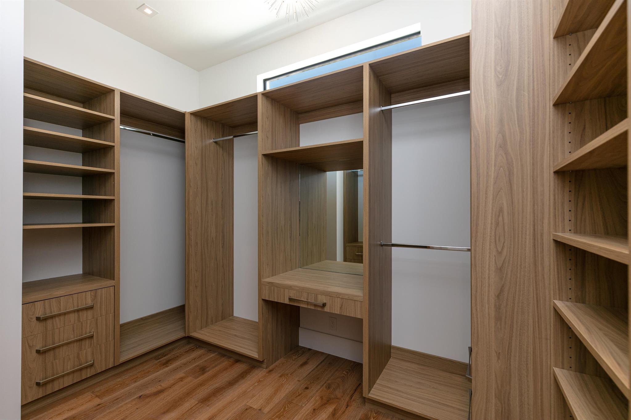 VENETIAN ISLES / LIGHTHOU - Residential