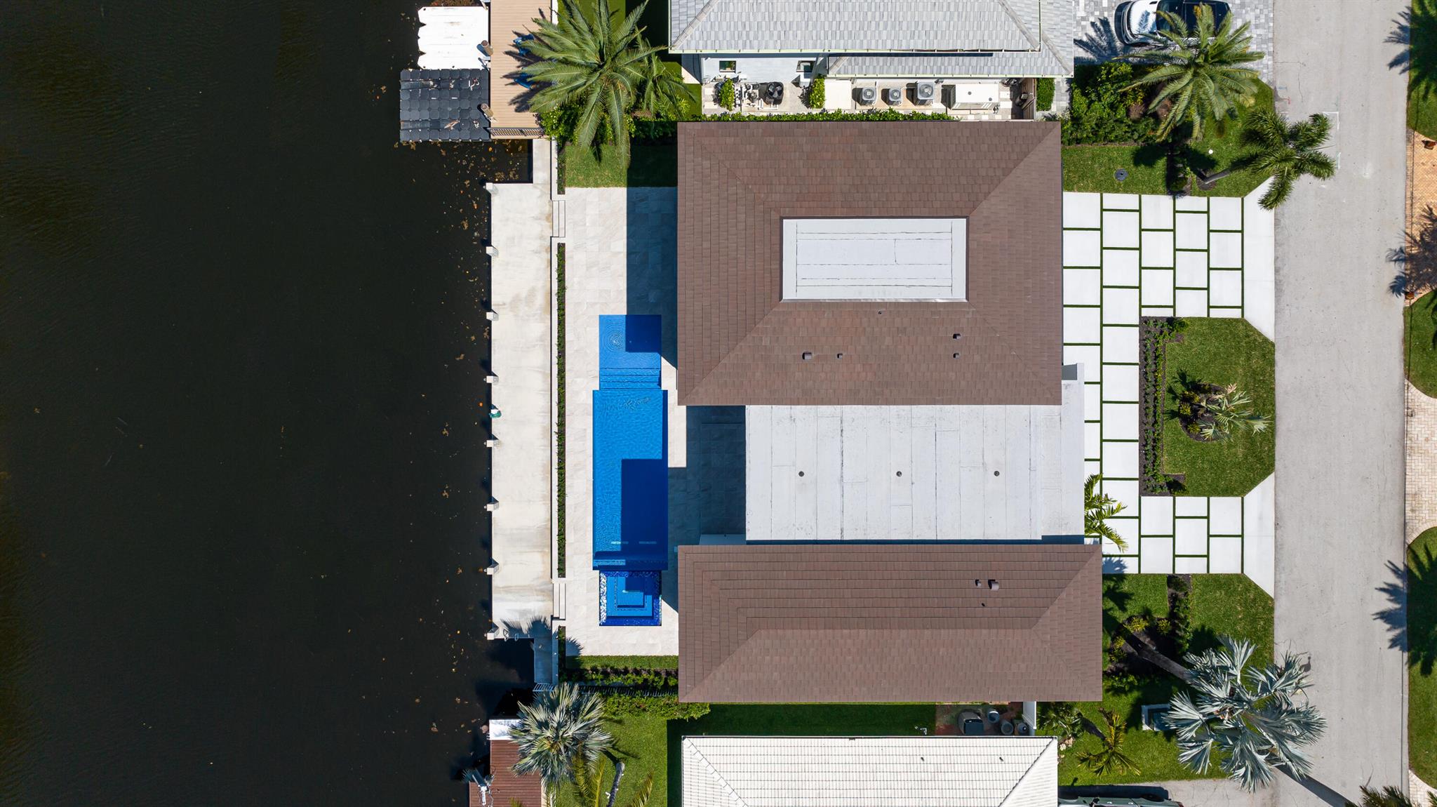 VENETIAN ISLES / LIGHTHOU - Residential