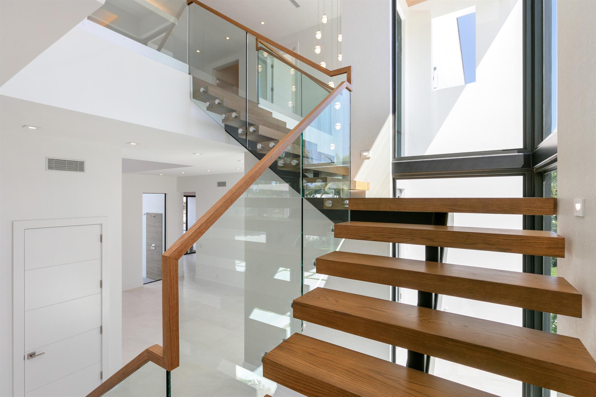 VENETIAN ISLES / LIGHTHOU - Residential