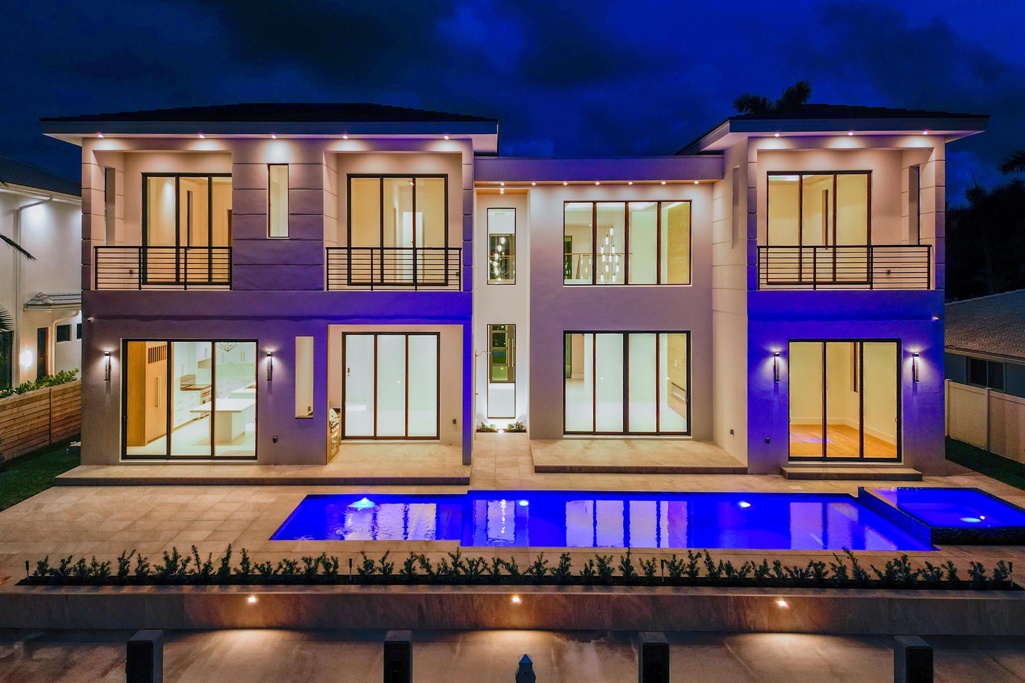 VENETIAN ISLES / LIGHTHOU - Residential