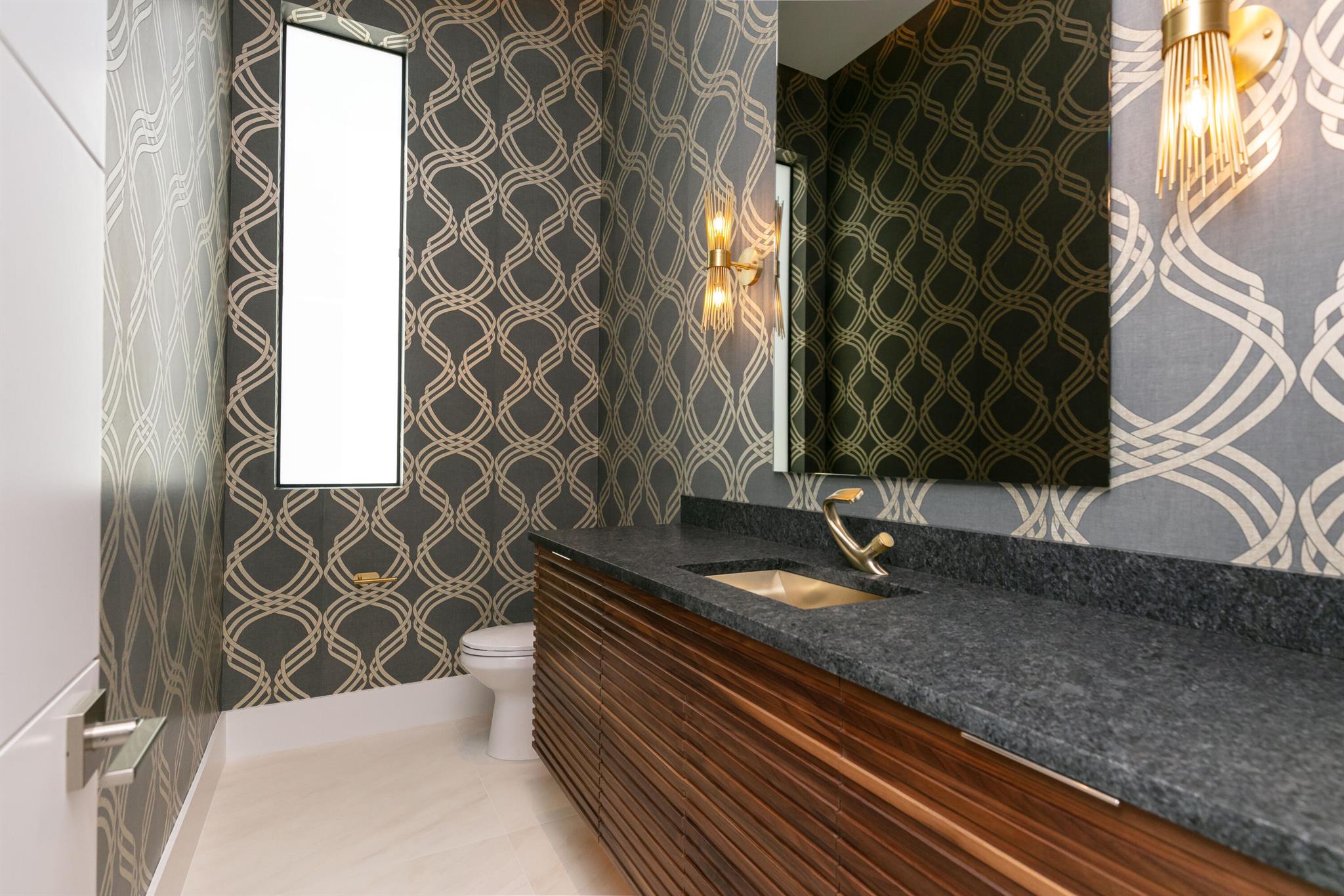 VENETIAN ISLES / LIGHTHOU - Residential