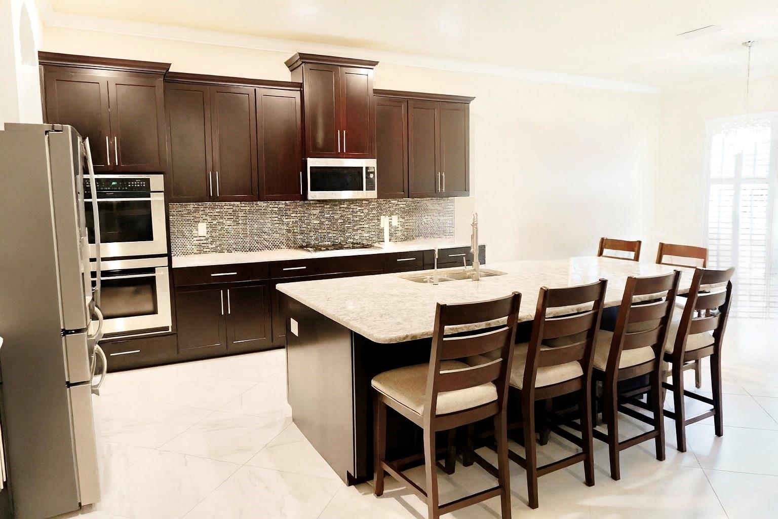 LUCAYA LAKE CLUB PHASE 1A - Residential