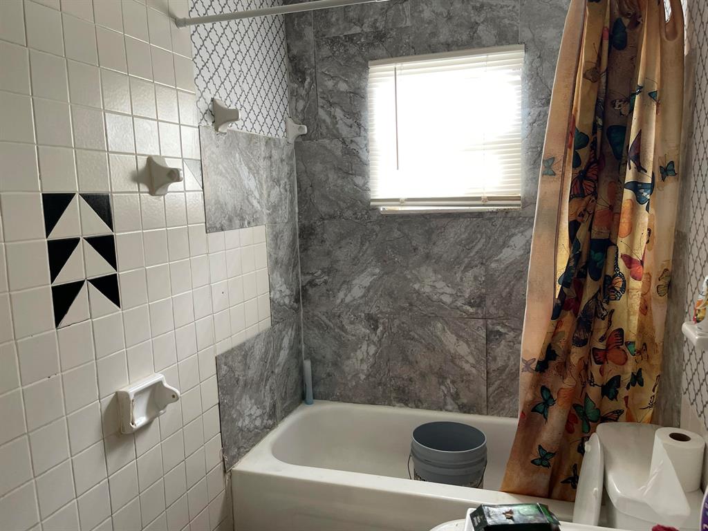 NORTHWOOD ADD - Residential Income