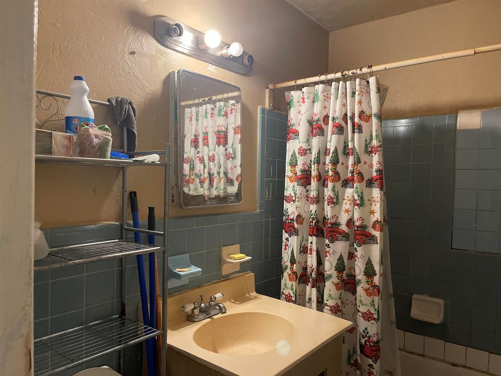 NORTHWOOD ADD - Residential Income