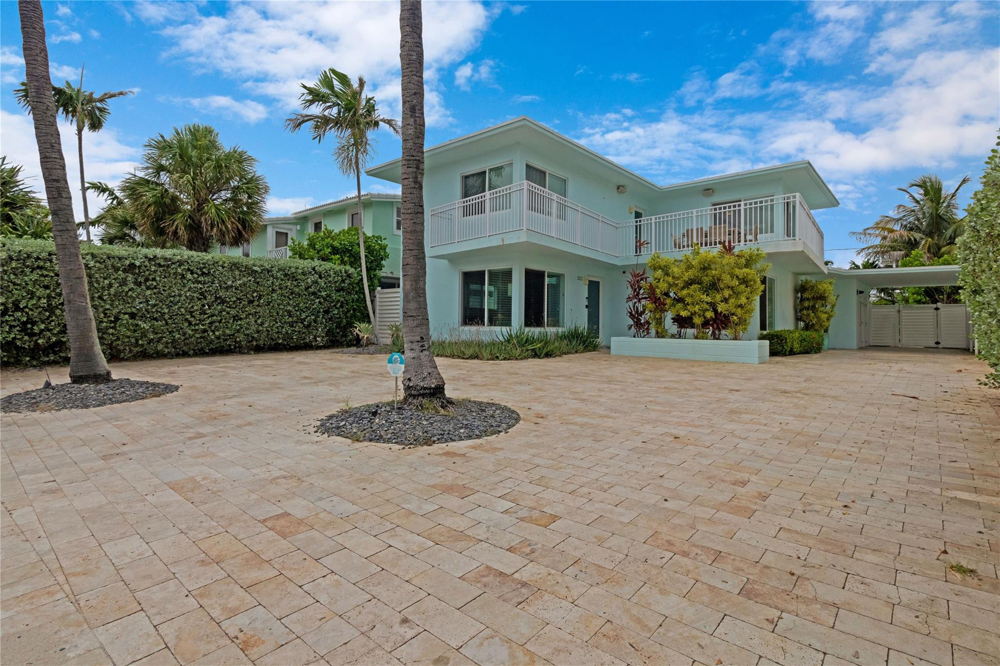 3321 NE 16th Court