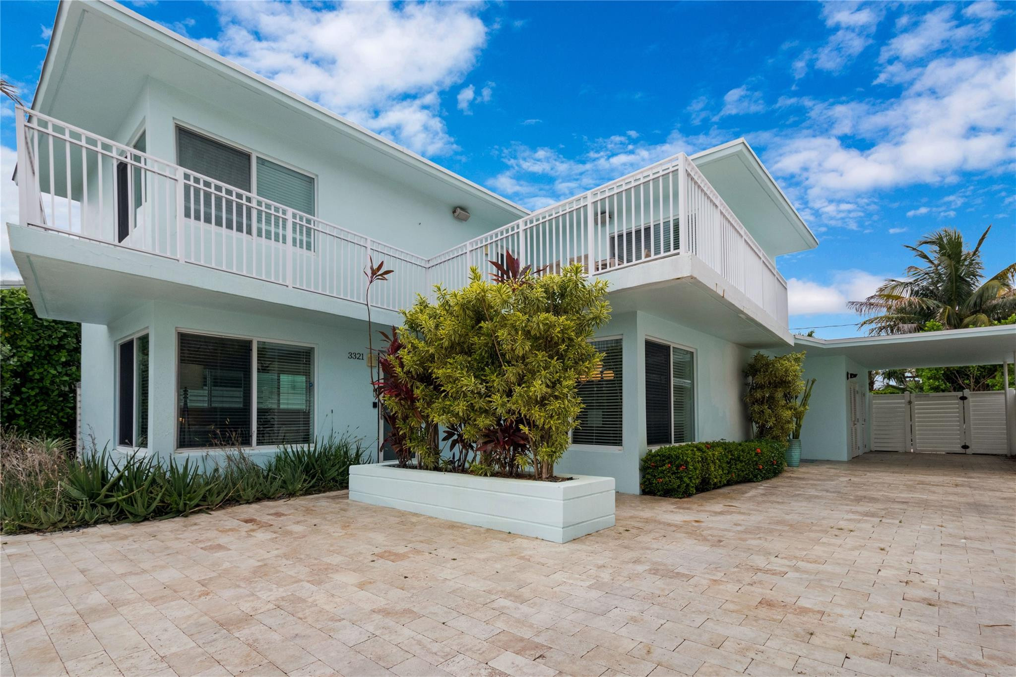 3321 NE 16th Court