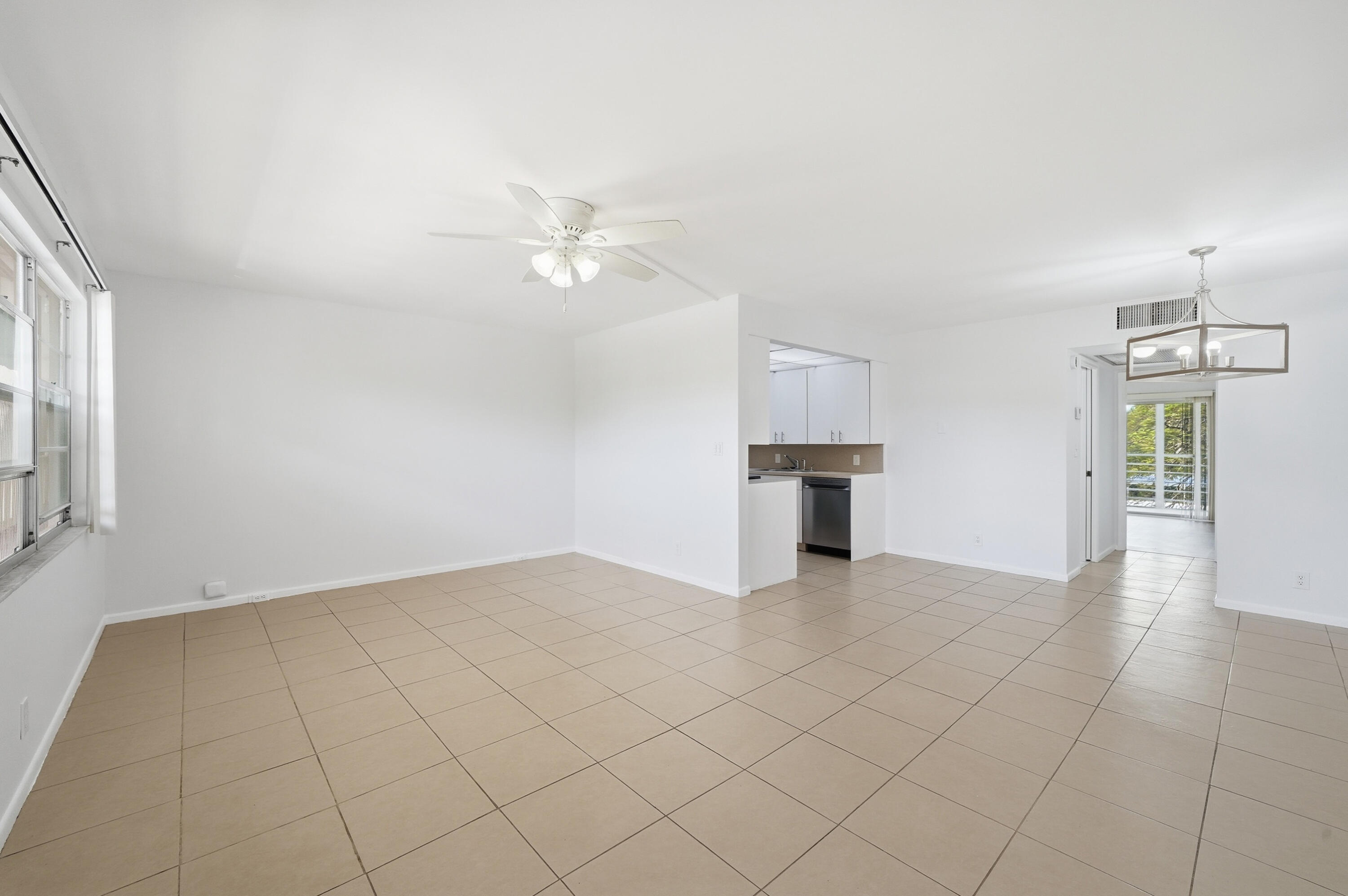 2401 Antigua Circle J3