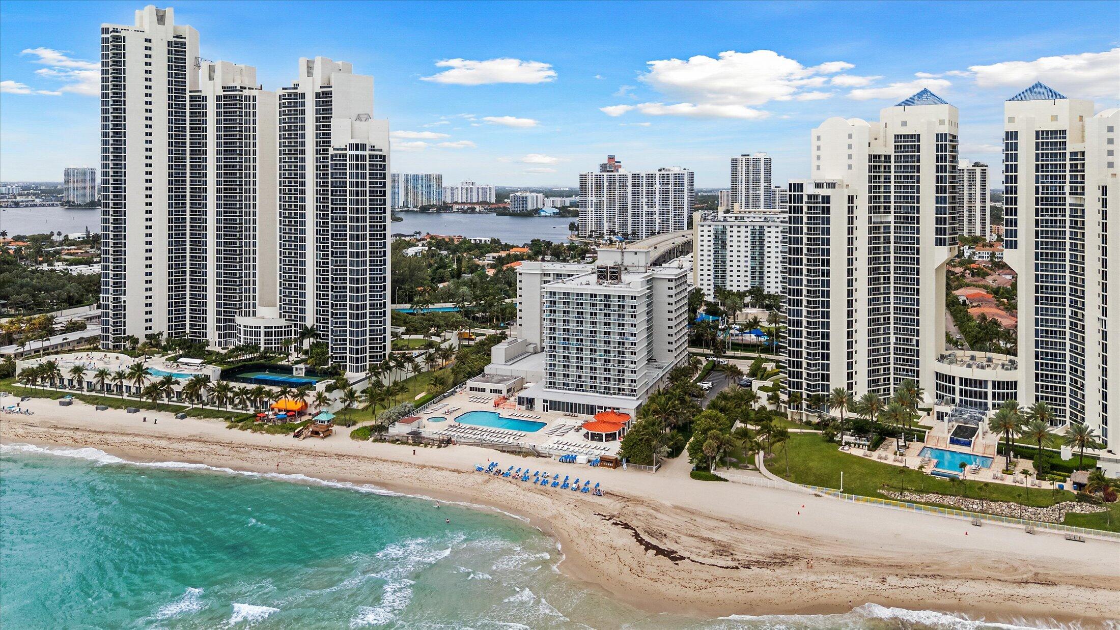 THE AVENTURA BEACH CLUB - Residential