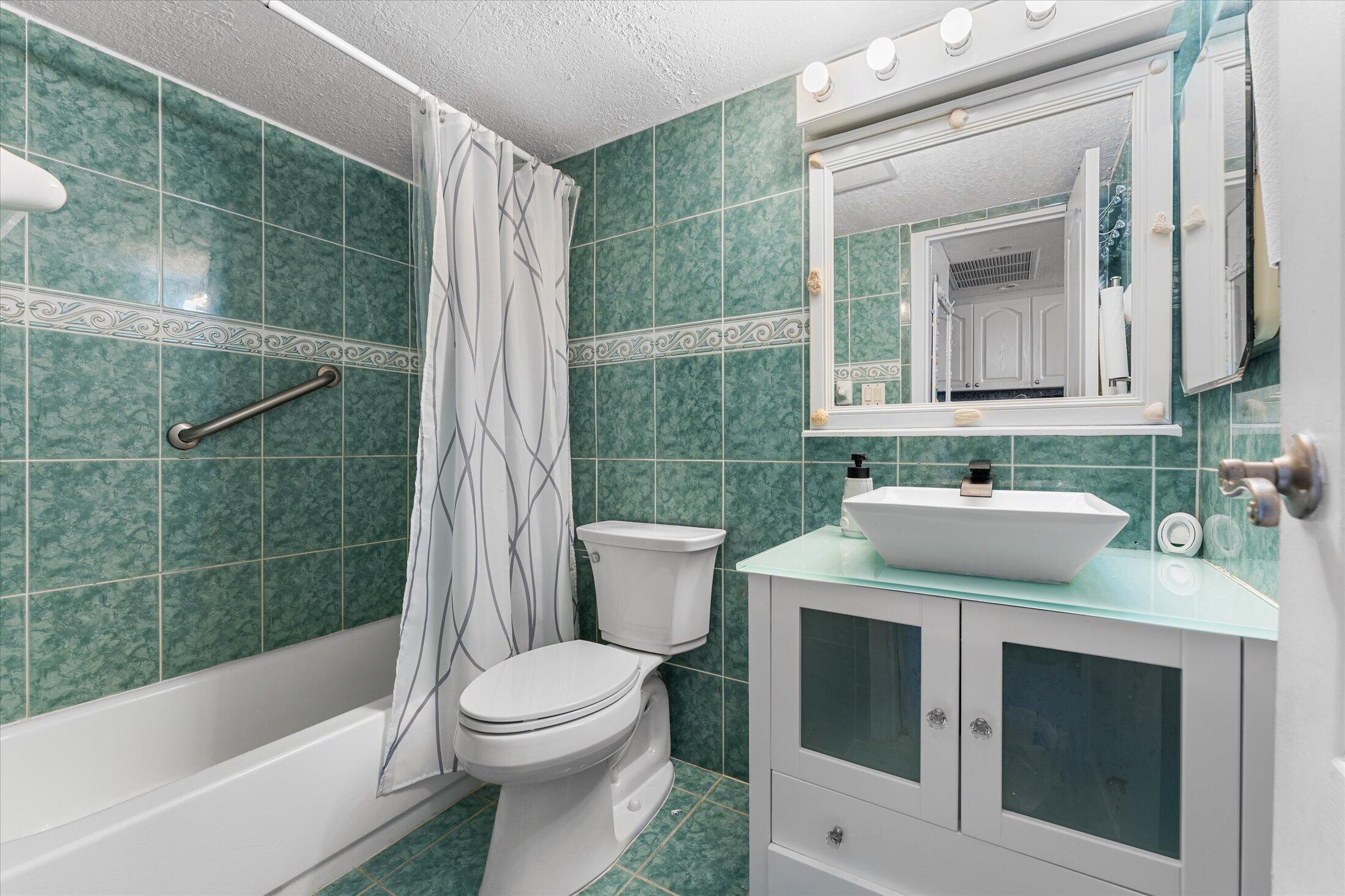 THE AVENTURA BEACH CLUB - Residential