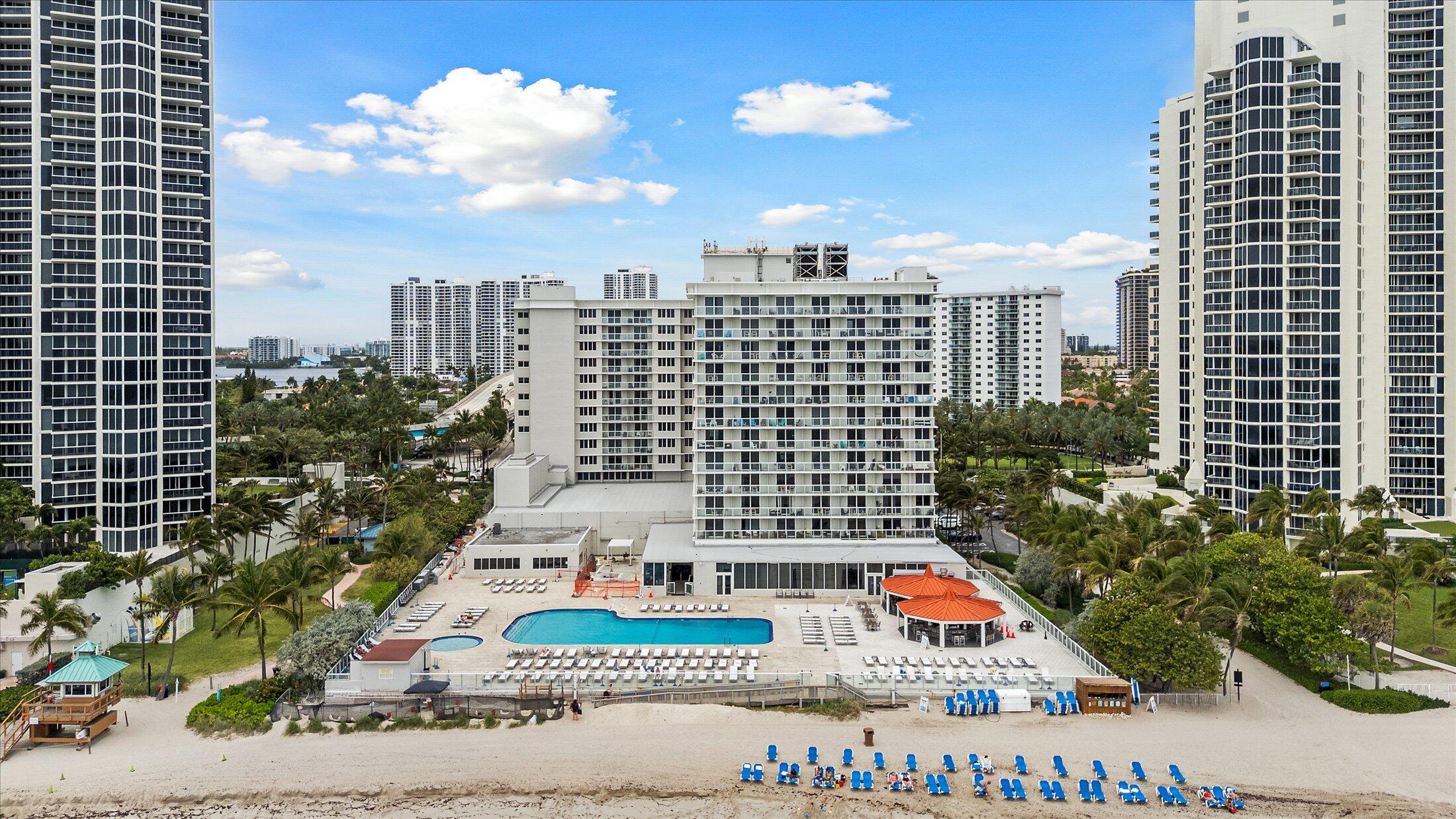 THE AVENTURA BEACH CLUB - Residential
