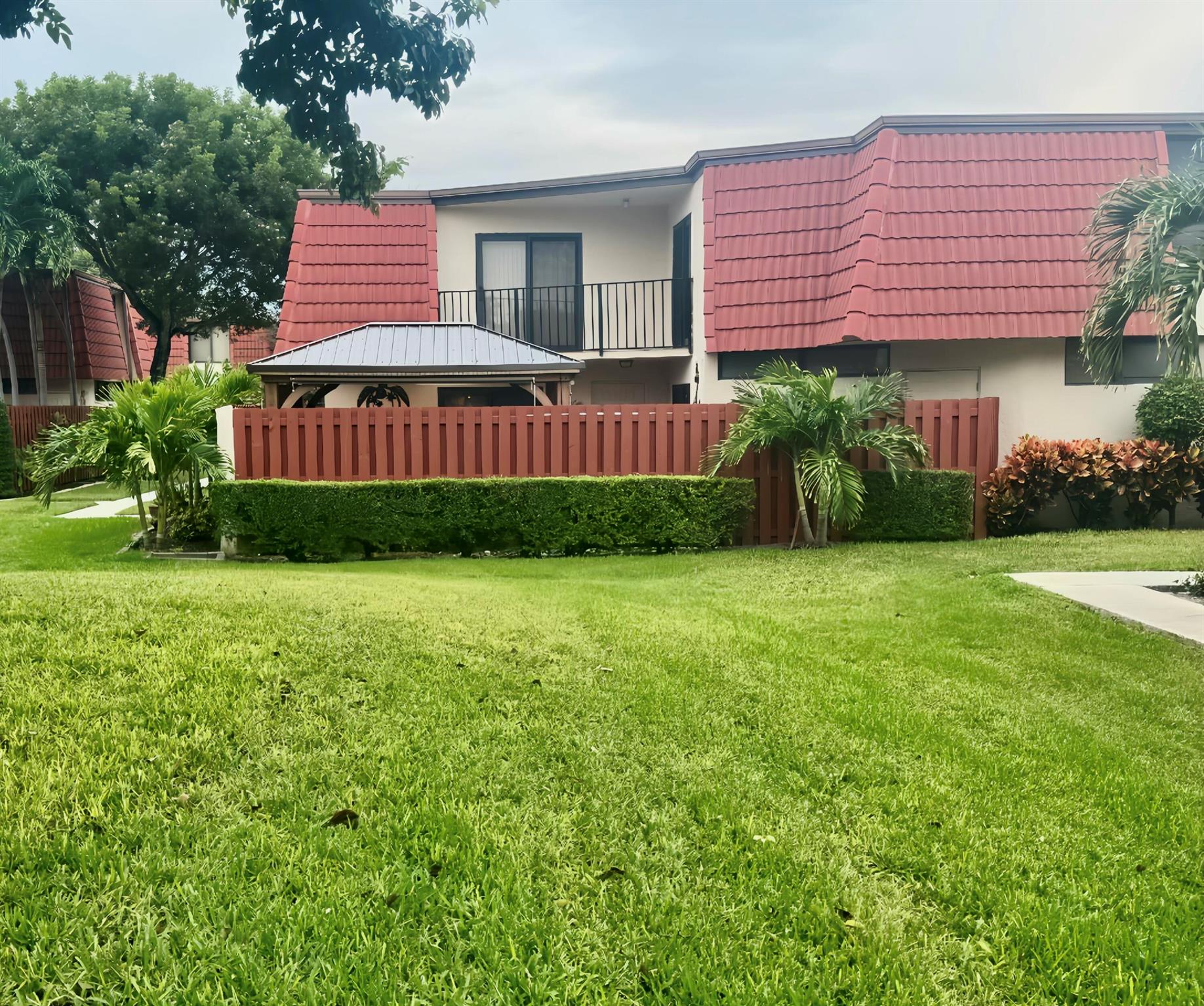 View photos, virtual tours, details... 3914 Victoria Drive