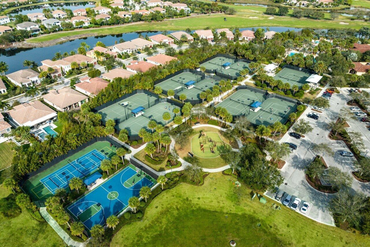 PARKLAND GOLF & COUNTRY C - Residential