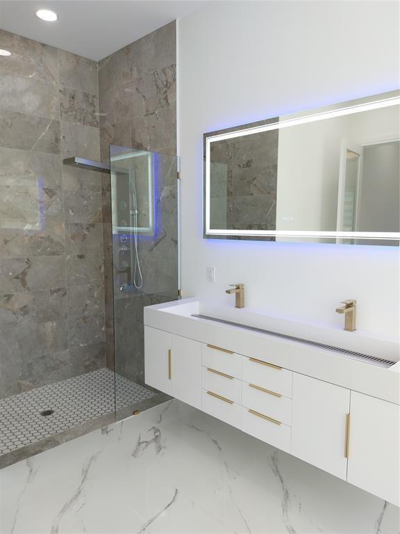 North Hollywood 4-1 B - Residential