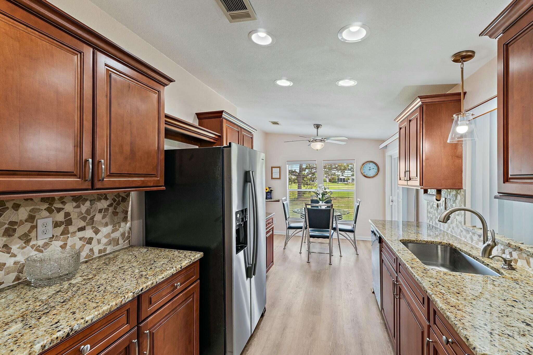 EAGLE'S RETREAT AT SAVANN - Residential