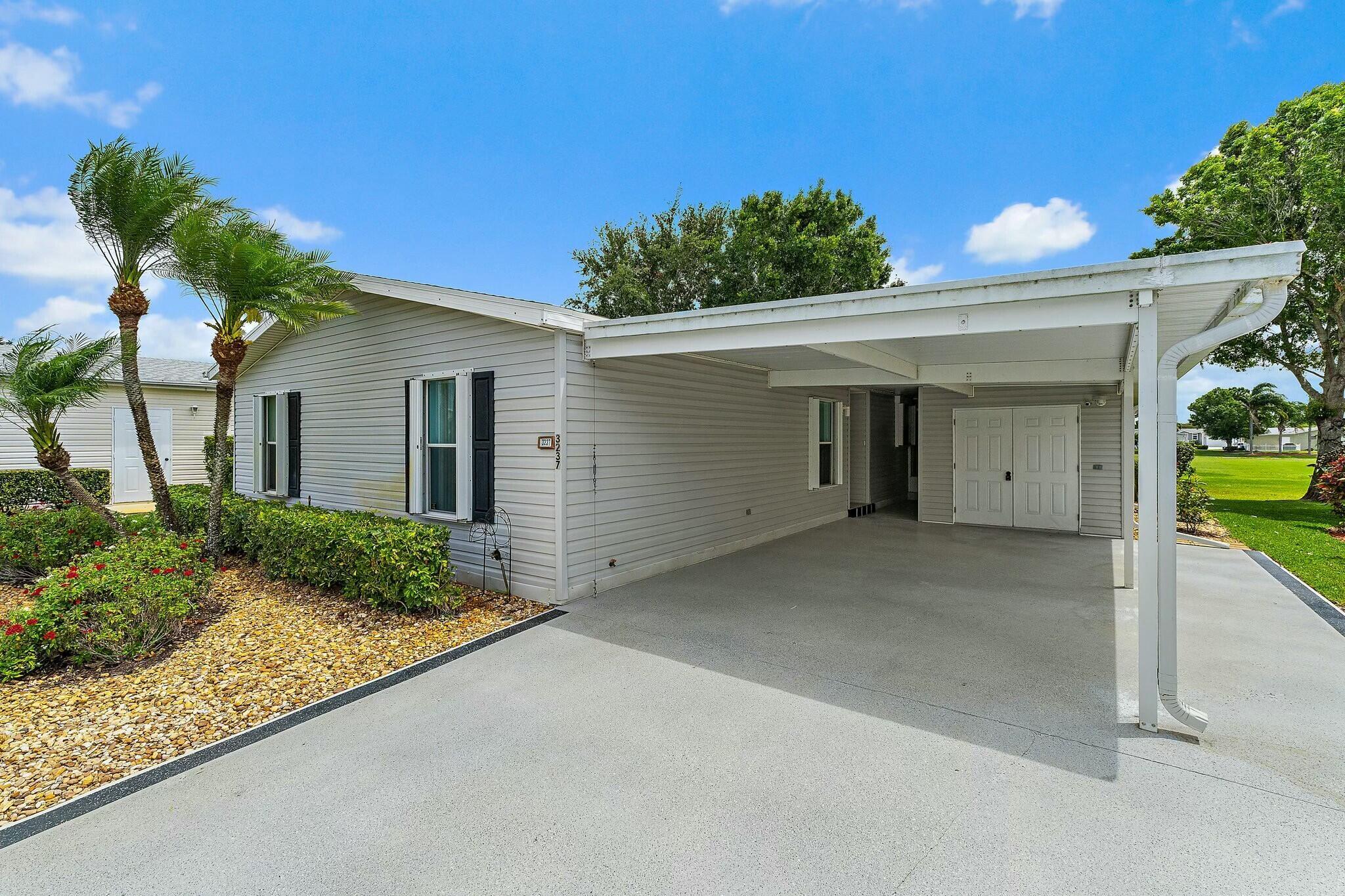 EAGLE'S RETREAT AT SAVANN - Residential