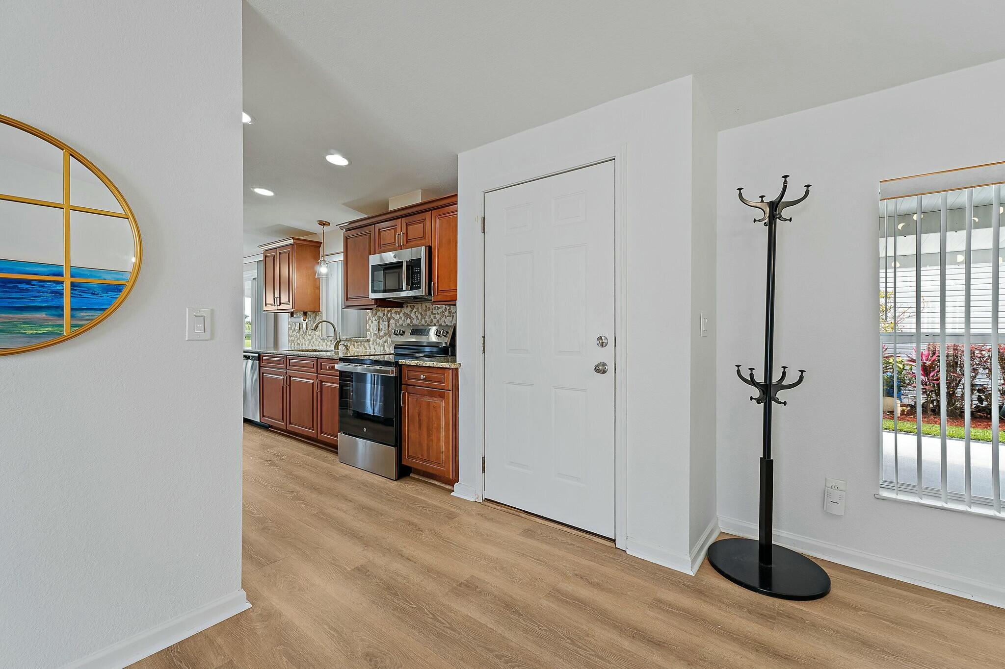 EAGLE'S RETREAT AT SAVANN - Residential