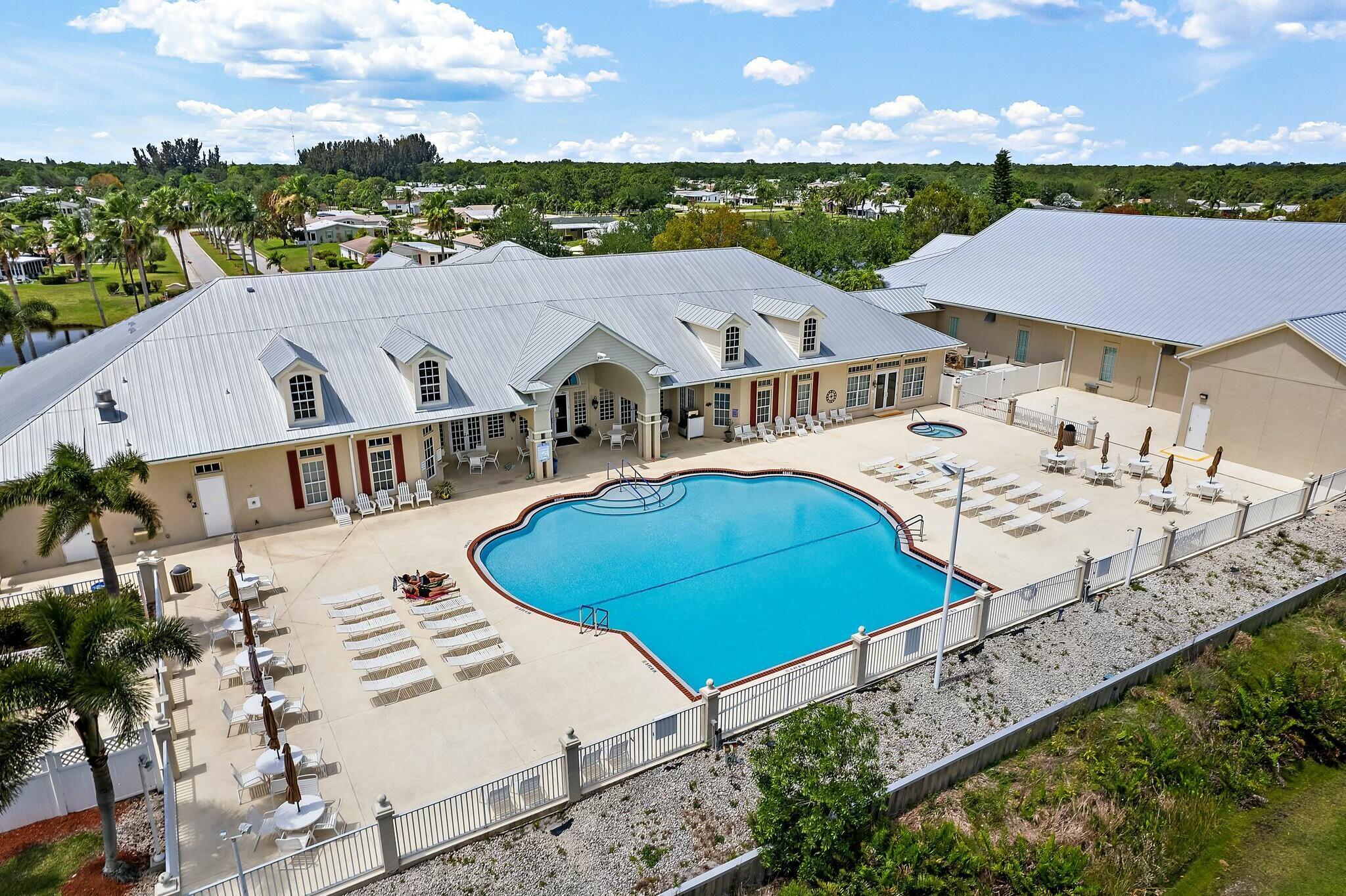 EAGLE'S RETREAT AT SAVANN - Residential