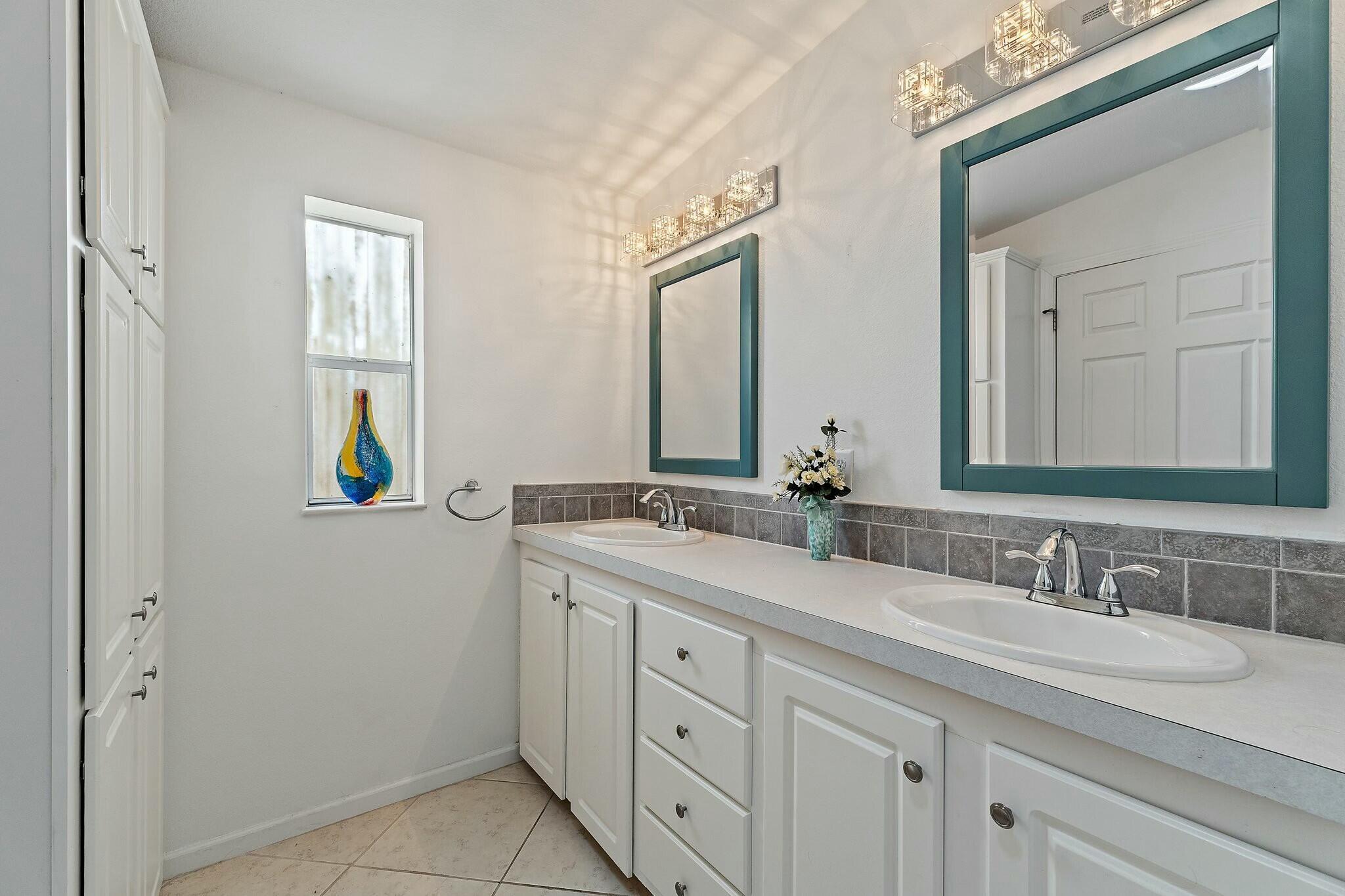 EAGLE'S RETREAT AT SAVANN - Residential