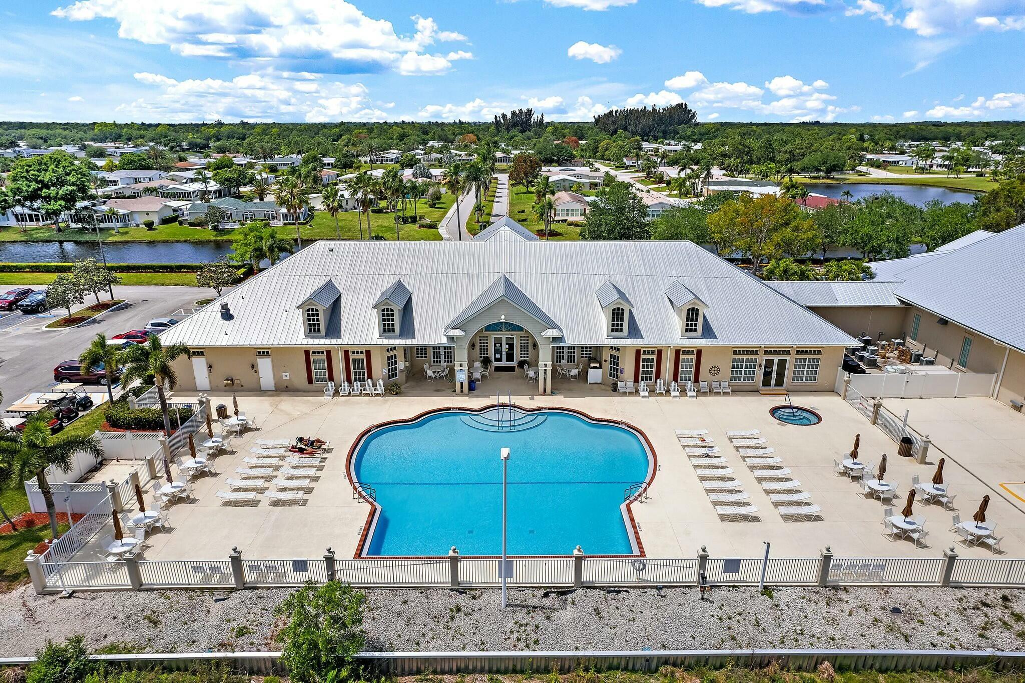 EAGLE'S RETREAT AT SAVANN - Residential