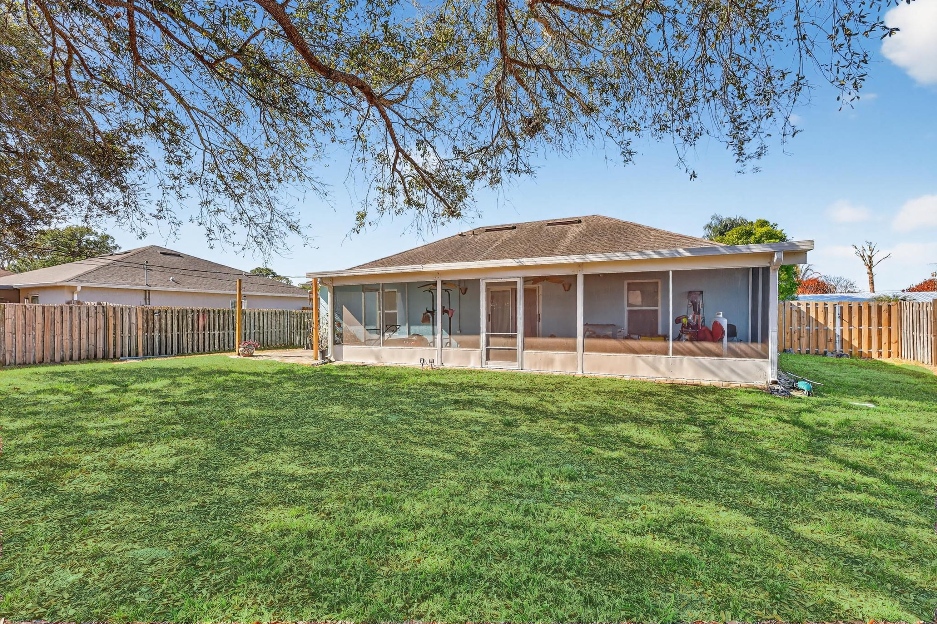 PORT ST LUCIE SECTION 3 - Residential