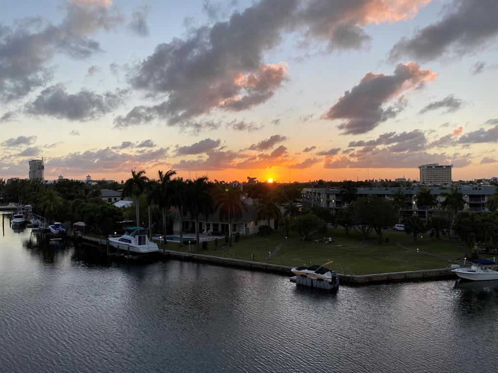 GOLDEN HORN CONDO - Residential