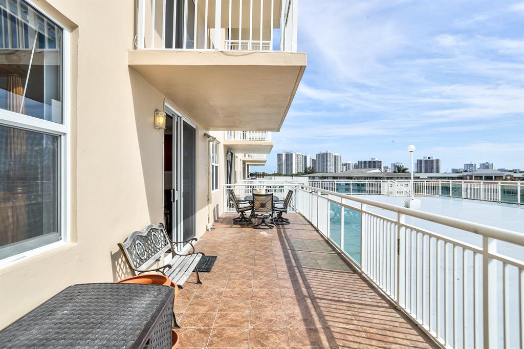 GOLDEN HORN CONDO - Residential