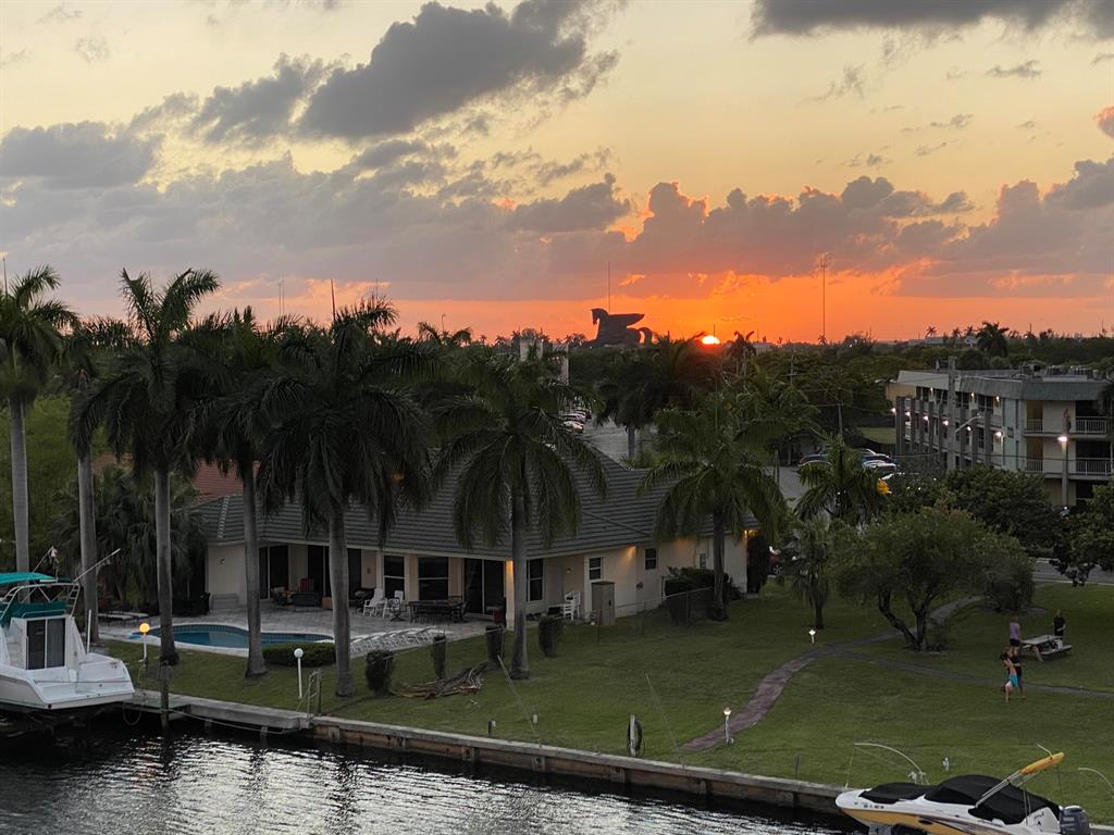 GOLDEN HORN CONDO - Residential