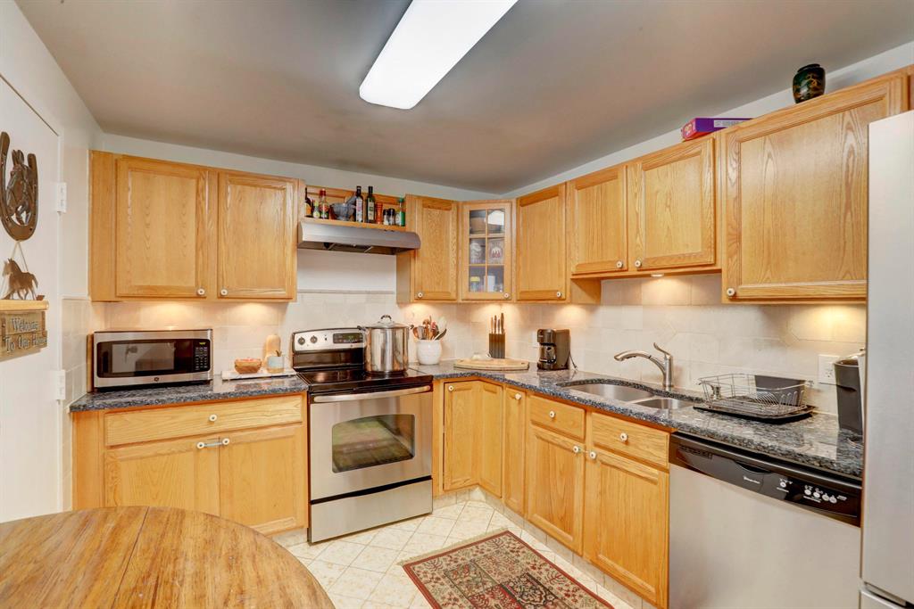 GOLDEN HORN CONDO - Residential