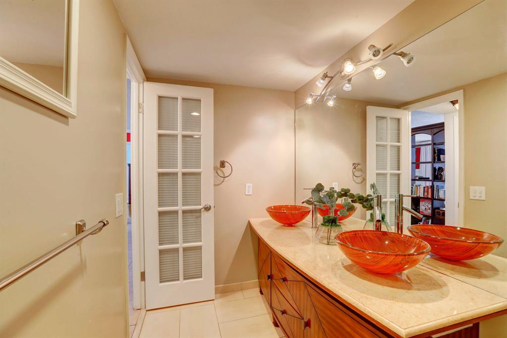 GOLDEN HORN CONDO - Residential