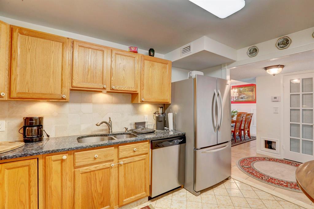 GOLDEN HORN CONDO - Residential