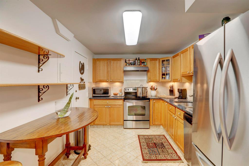 GOLDEN HORN CONDO - Residential