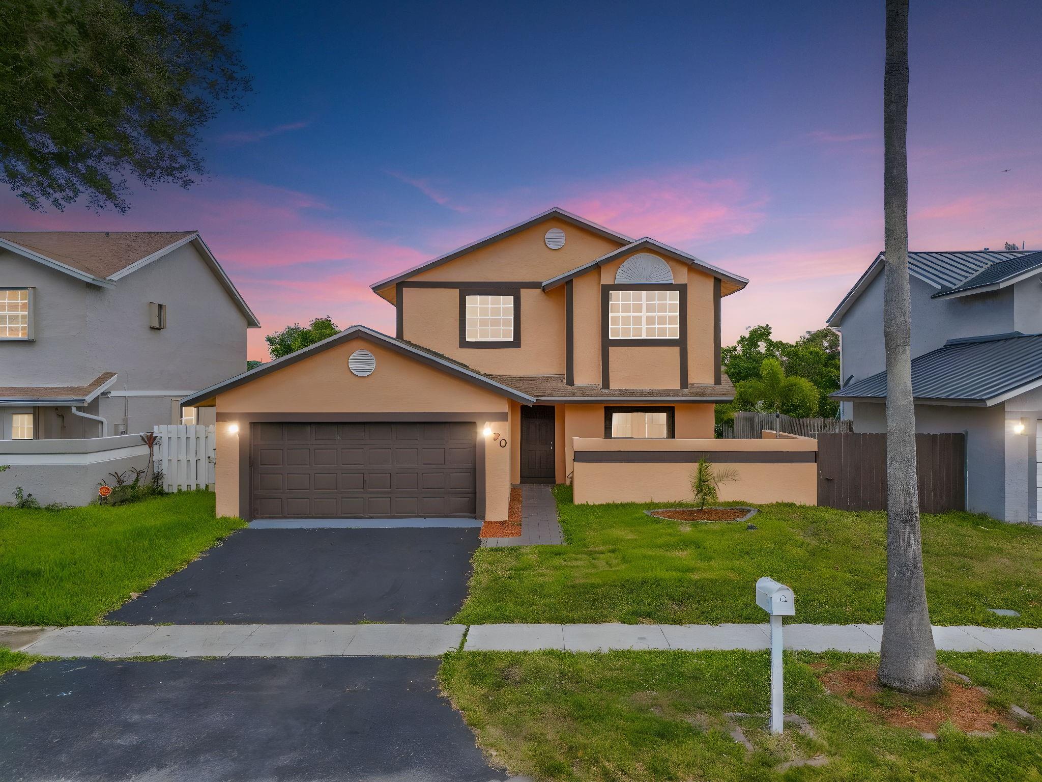930 SW 99th Ave
