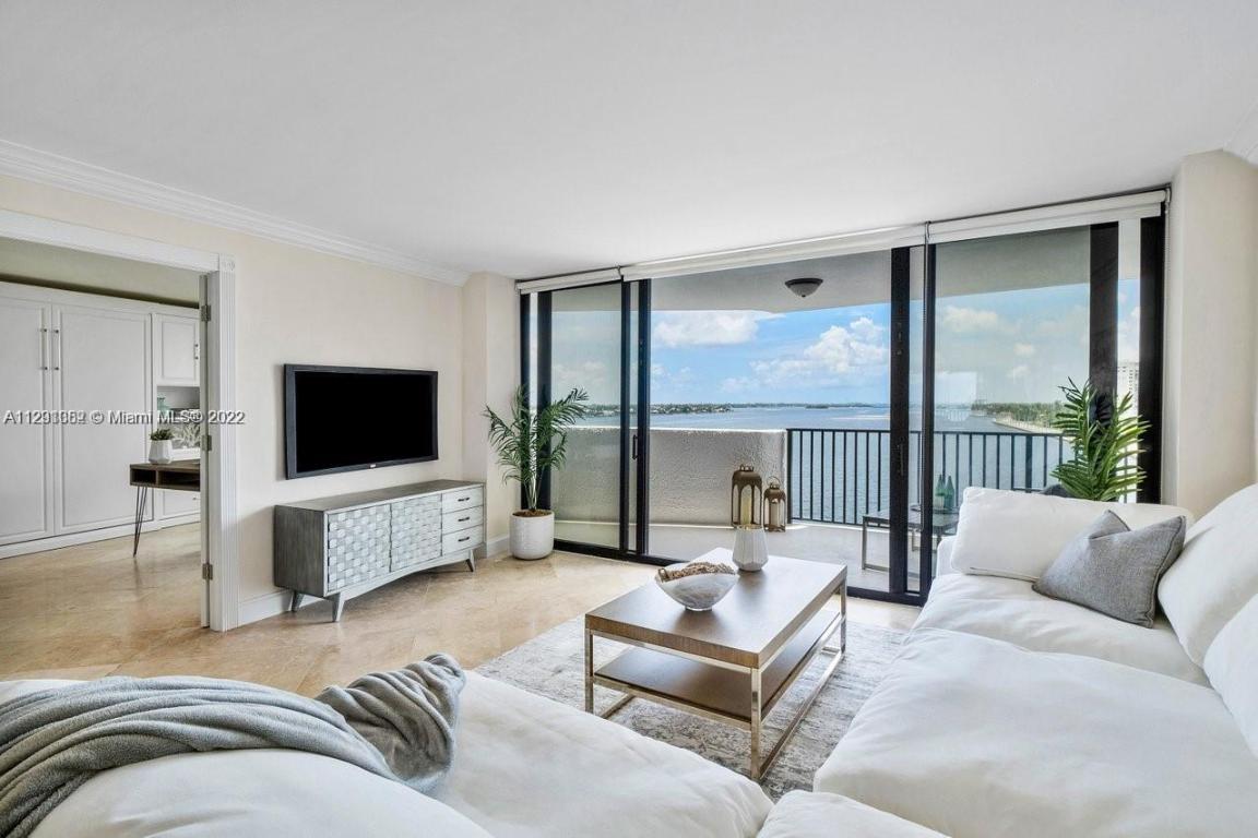 TRIANON CONDO - Residential Lease