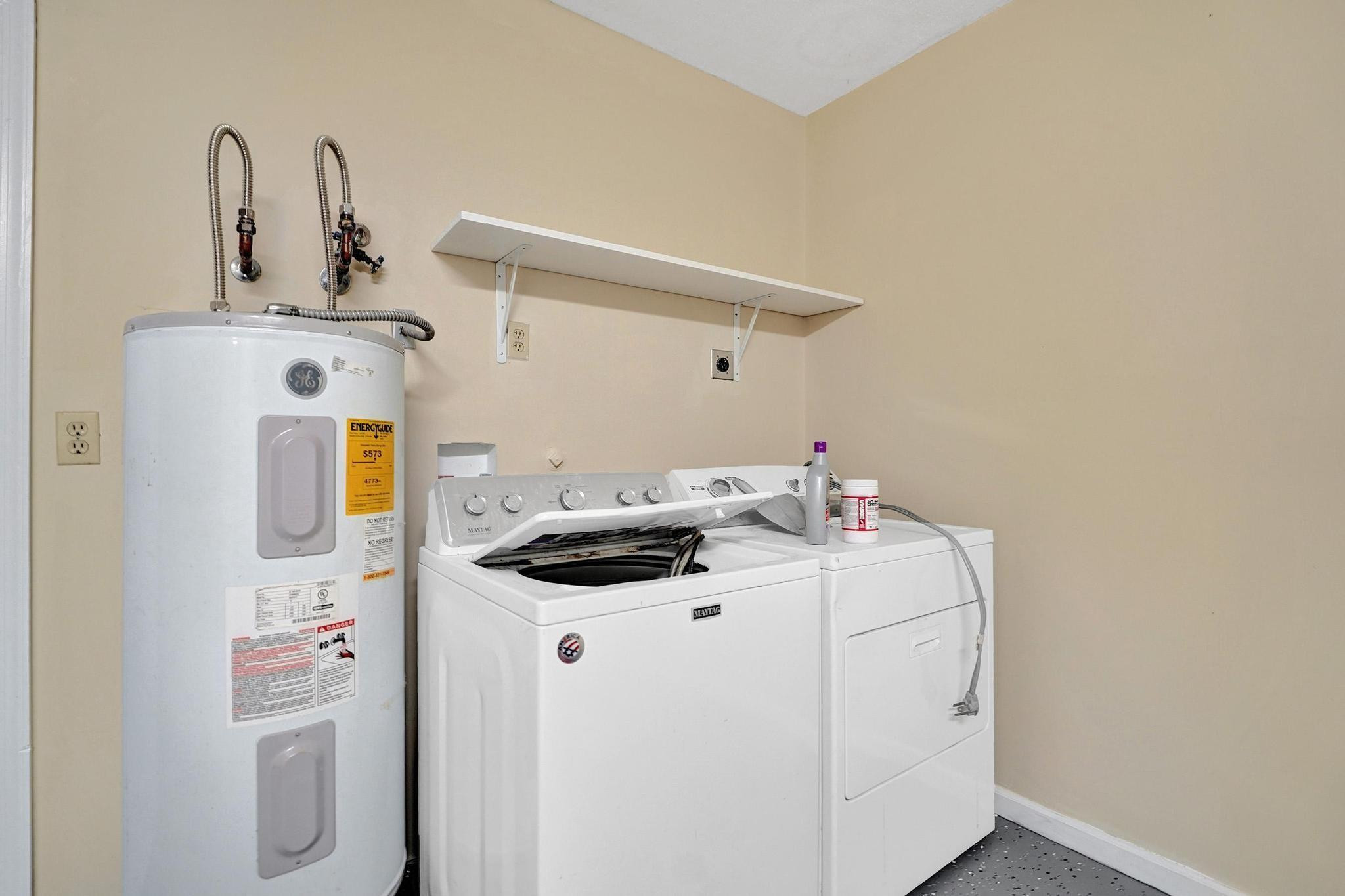 Country Club Acres Add 05 - Residential