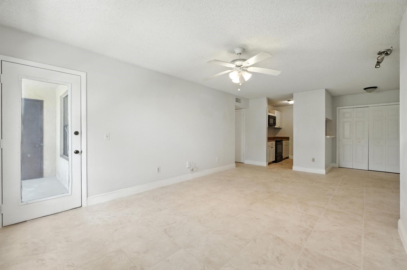 4281 W Mcnab Rd 16