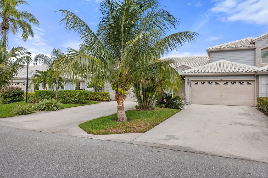 Photo of 8949 SE Riverfront Terrace, Jupiter, FL 33469 (MLS # R10940463)